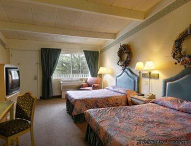 Travelodge By Wyndham Iowa City Rum bild